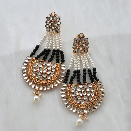 Graceful Pearls Dropped Earrings