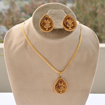 Elegant Rajwadi Necklace