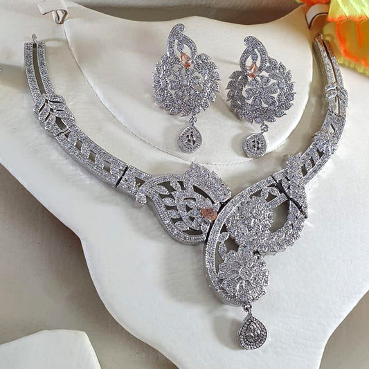 Trend Setter Silver Modern Necklace