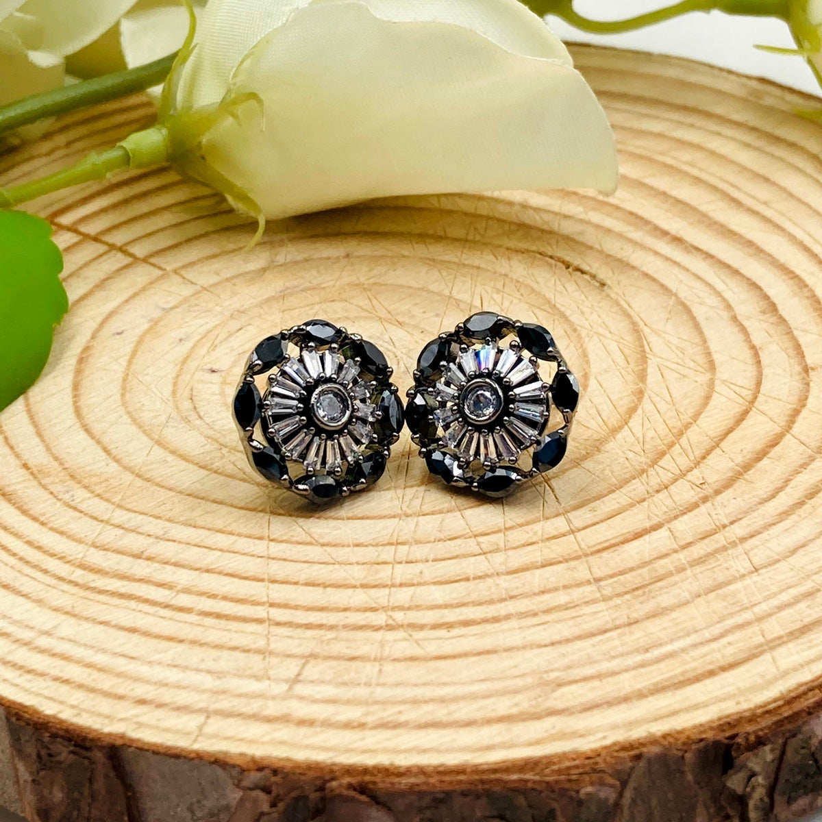 Round Zircon Earrings