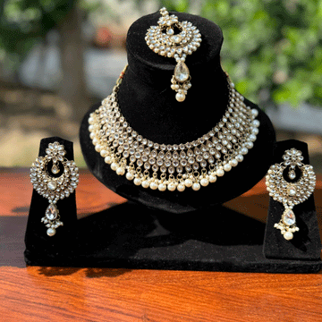 Noah Premium Furshi Kundan Necklace